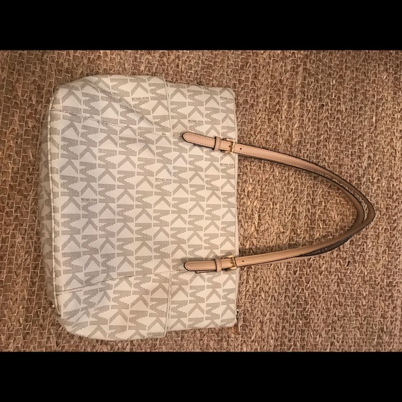 Michael Kors Purse - Picture 2 of 5